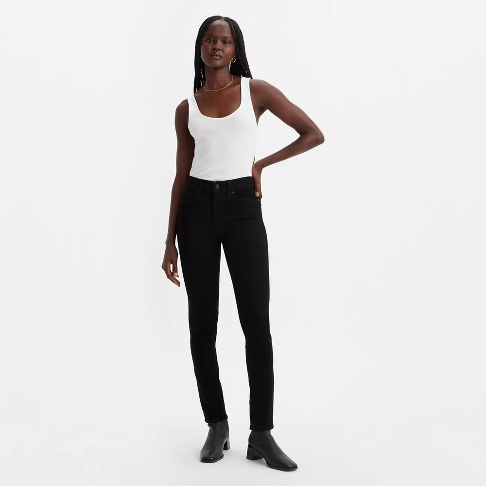 Levi’s 311 Shaping Skinny NWT